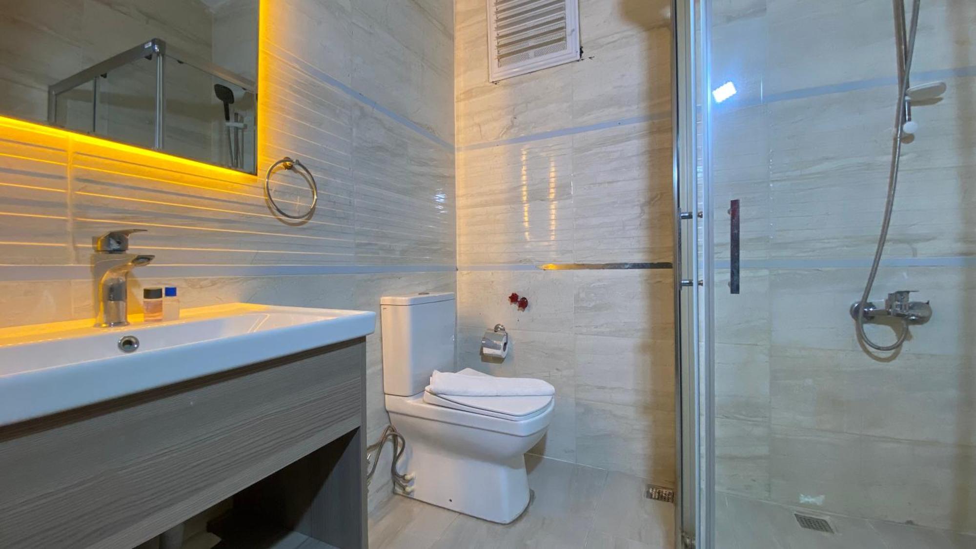 Medos Beach Hotel Kusadasi Bagian luar foto