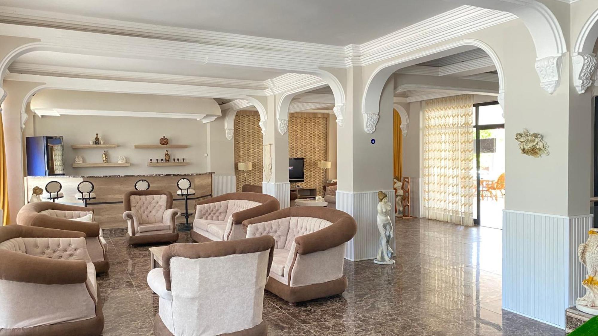 Medos Beach Hotel Kusadasi Bagian luar foto